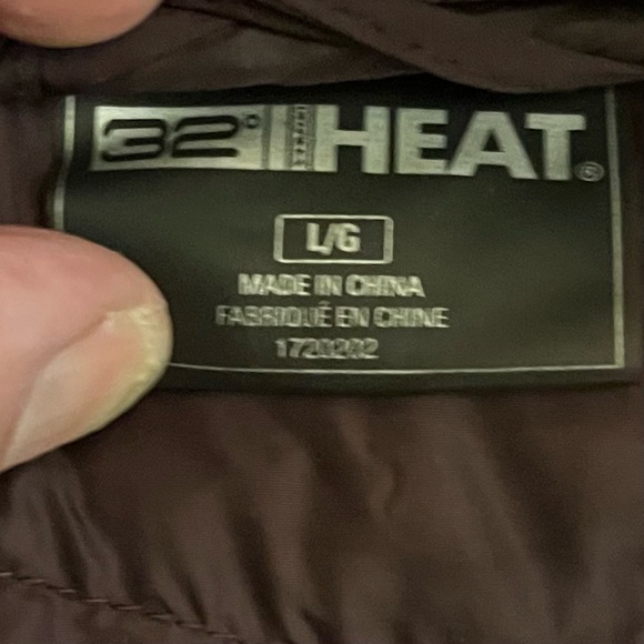 🇨🇦Any 3@$33🇨🇦 32 Degrees Women's Dark Purple Lightweight Puffer Jacket - LARGE - Picture 4 of 7